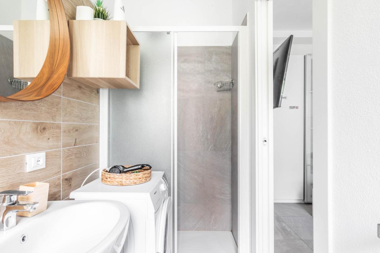 Eden House Sansiro-Duomo Netflix & Design Apartment Milano Exterior foto